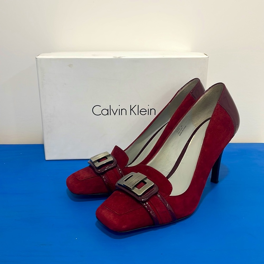 Calvin Klein neena hh belted buckle pumps